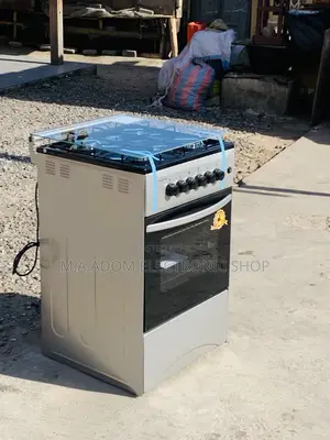 Silver Colour 4 Burner Gas Cooker Volcano