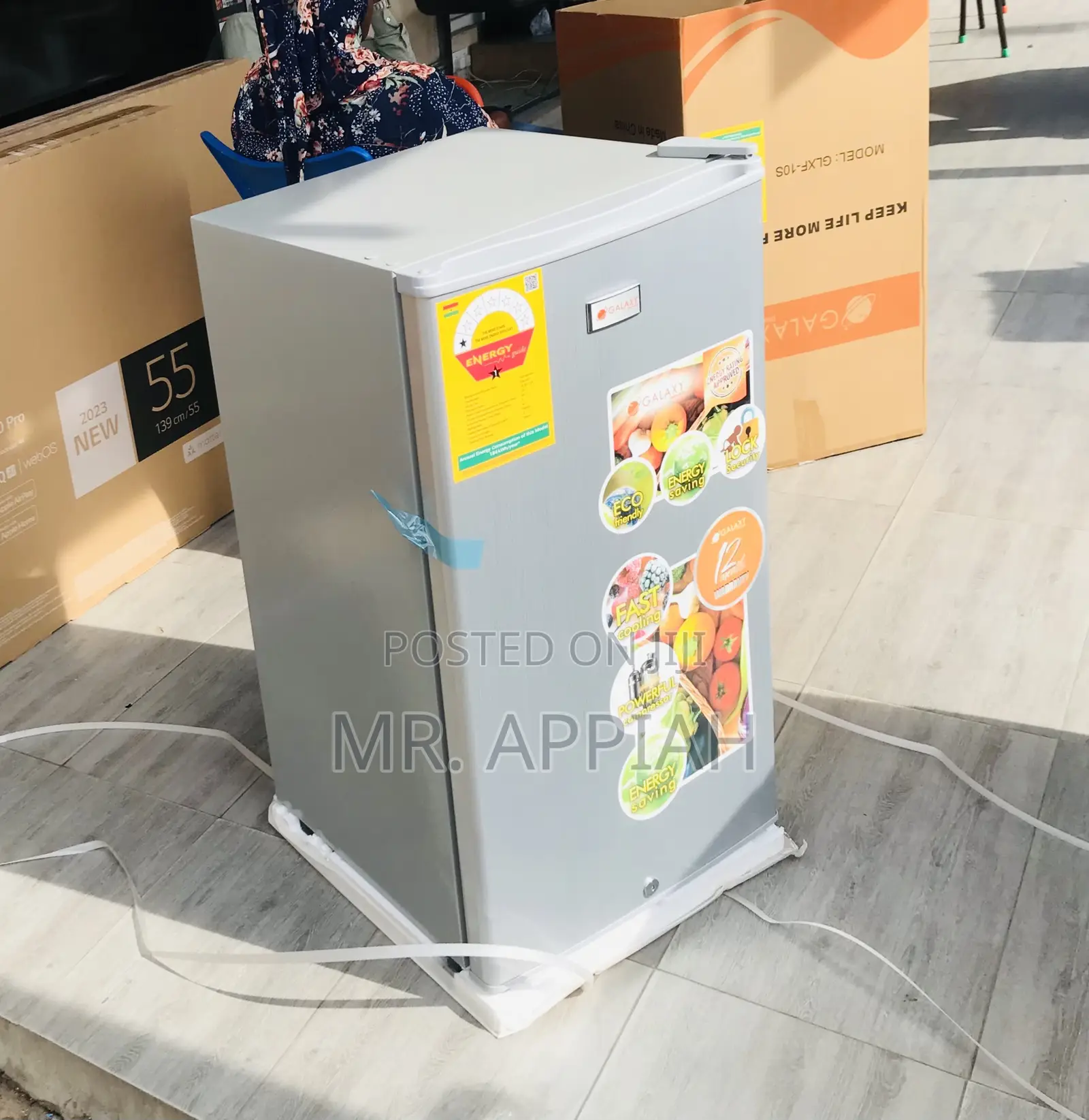 High Quality Galaxy Single Door Electric Table Top Fridge.