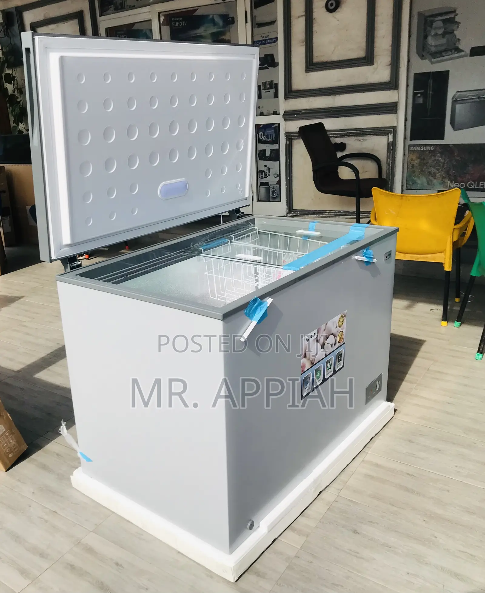 Elegant Pearl PCF 380, 316L 1 Door Chest Freezer.