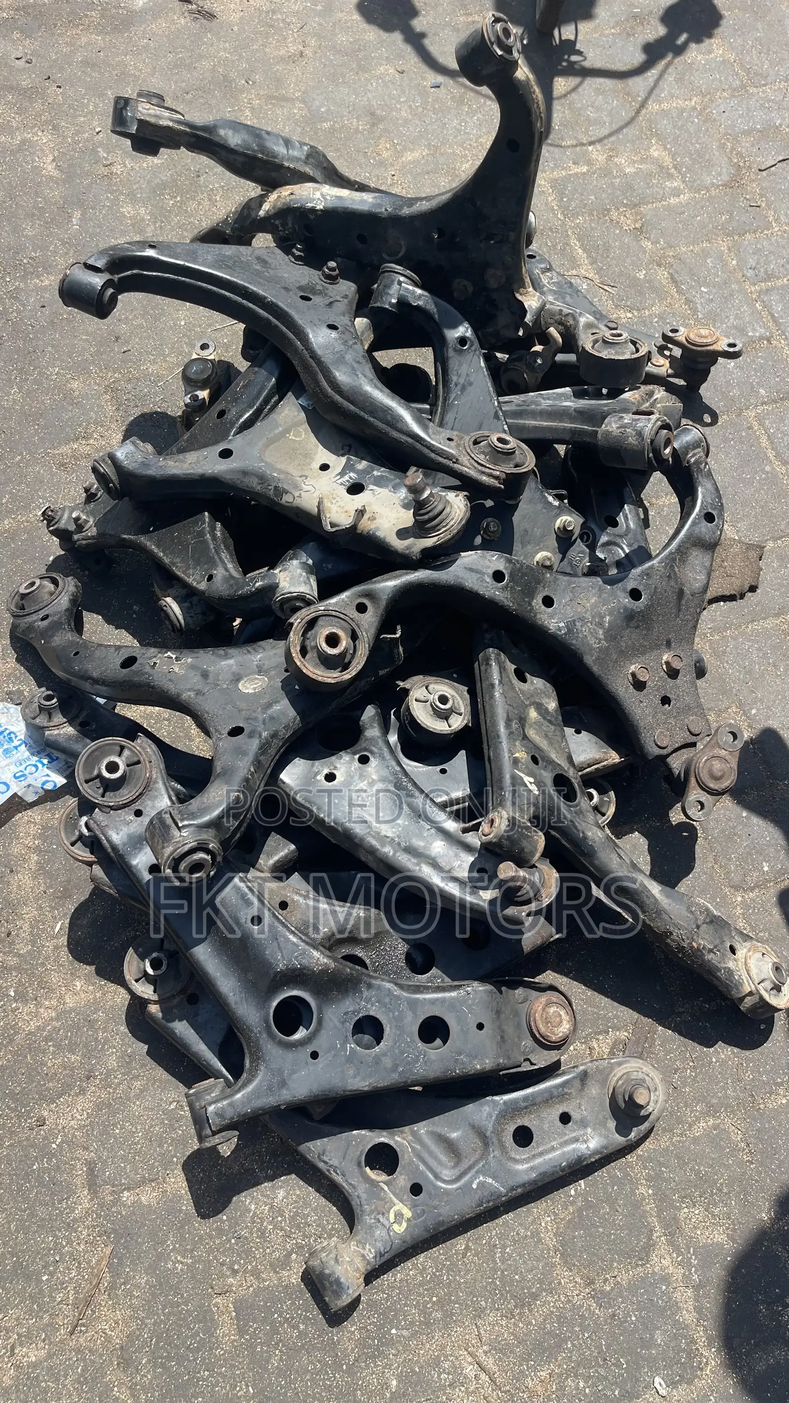 Absorbers, Hub,Lower Arm, Shaft, Front and Back Hub(4 Cars )