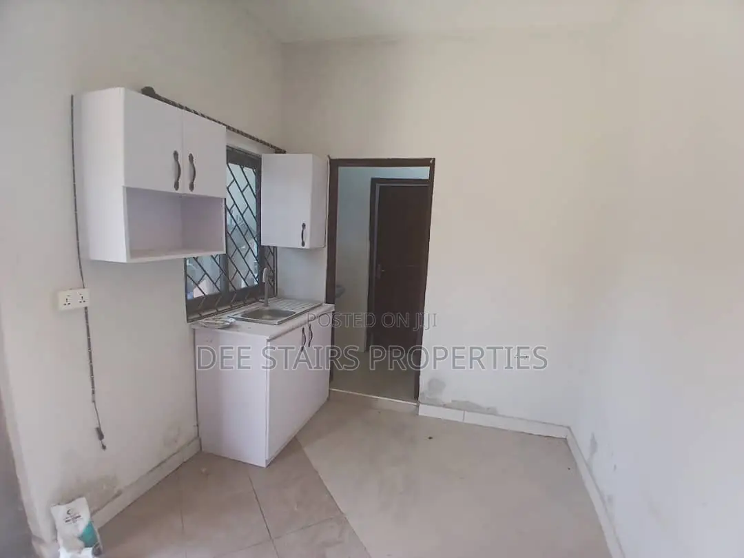 1bdrm Apartment in Teshie Greda Estate, Manet Junction for rent