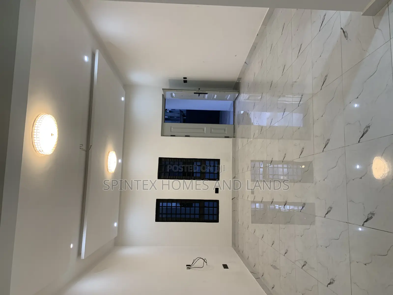 3bdrm House in Coastal, Spintex for sale