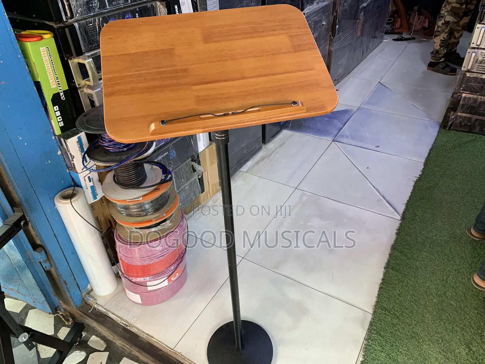 Jac Portable Wooden Pulpit(Music Stand)
