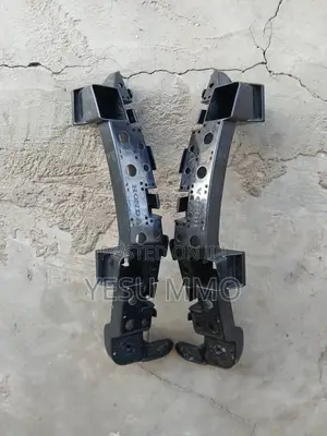 Honda CR-V 2018 -2021 Bumper Locker