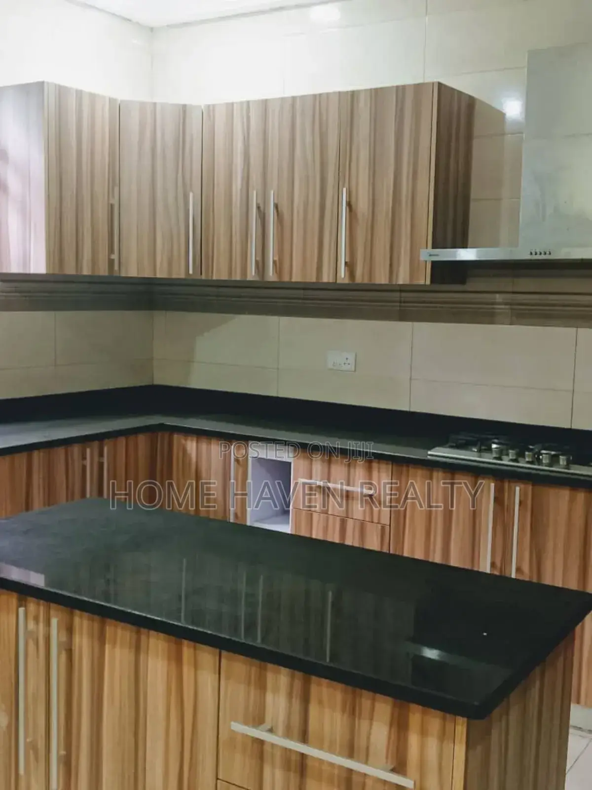 Furnished 5bdrm House in Dzorwulu Resident for rent