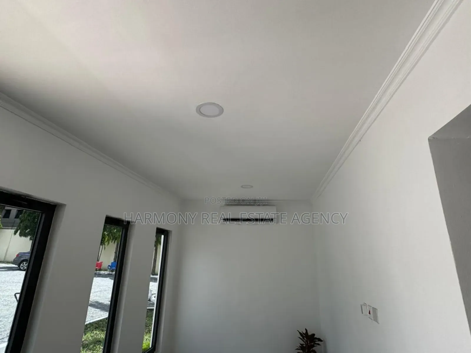 7bdrm House in Airport Residential Area for rent