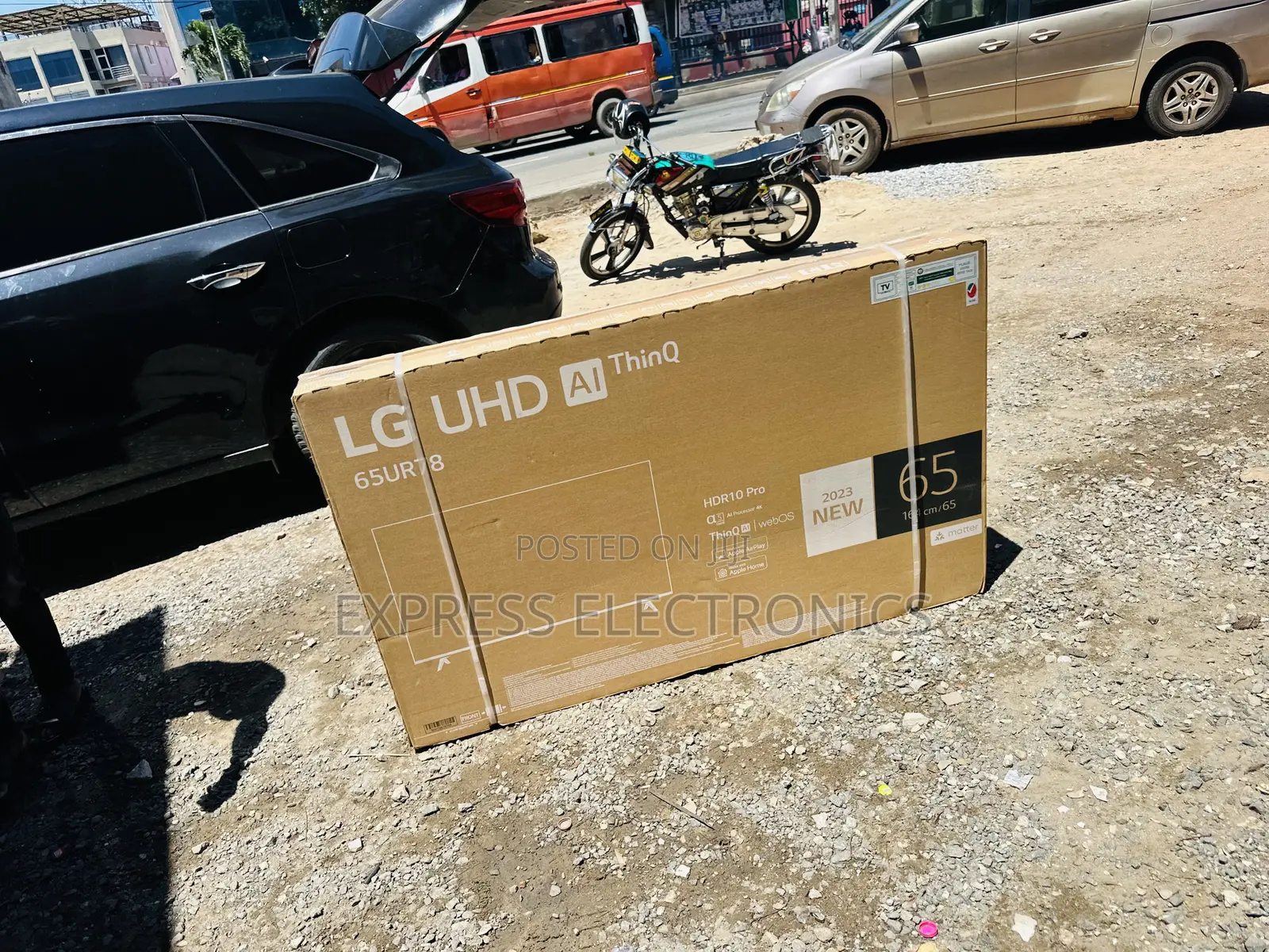 Big Screen Big Thrill UHD Smart 65”UR73