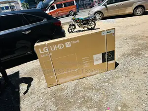 Big Screen Big Thrill UHD Smart 65”UR73