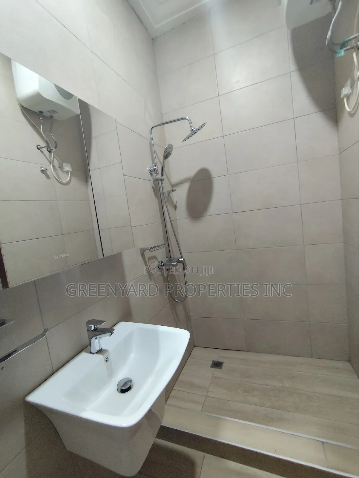 2bdrm Apartment in East Legon for rent