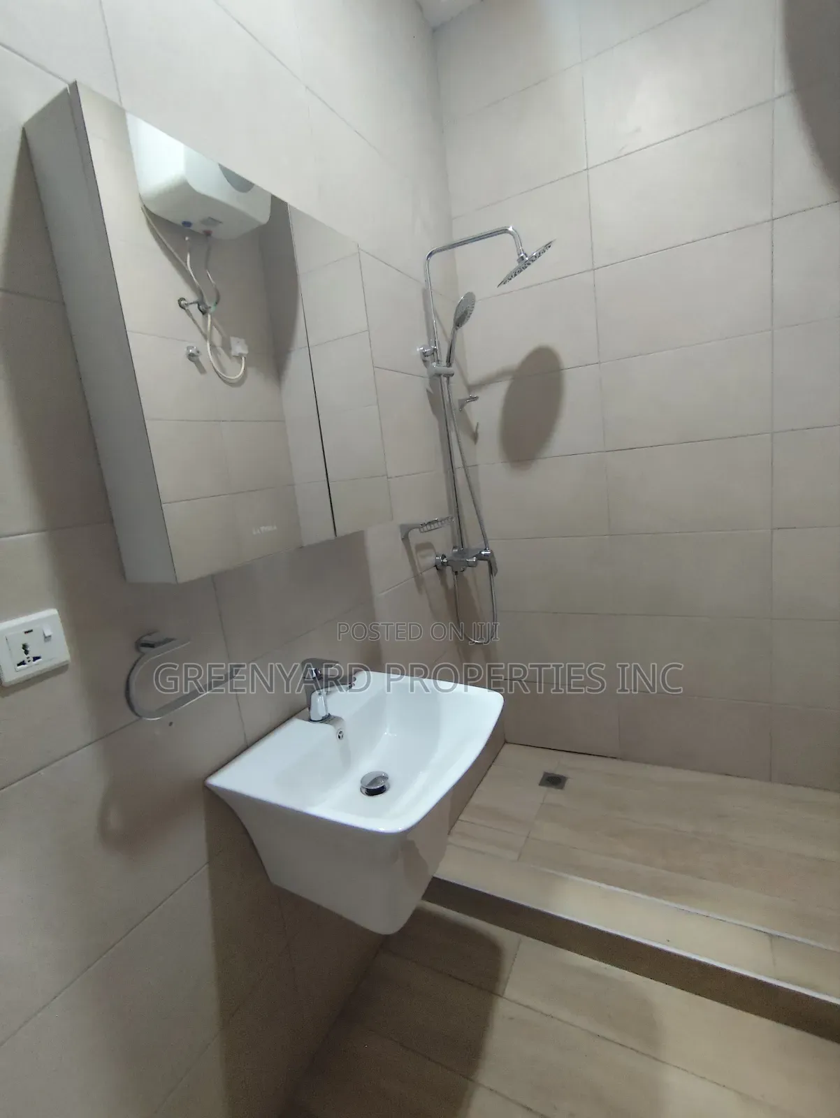 2bdrm Apartment in East Legon for rent