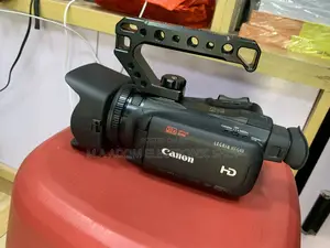 Canon G40 Camera With Handle
