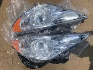 Hyundai Sonata 2011,2012,2013 Head Lights /Lamp