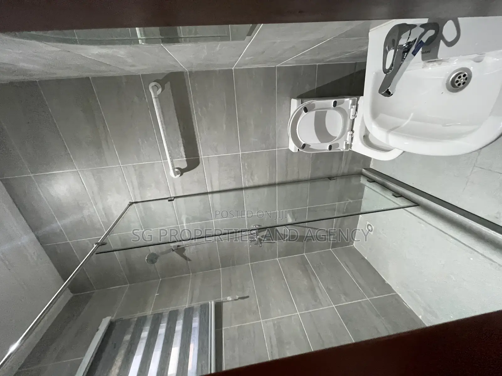 2bdrm Apartment in Lashibi, Spintex for rent