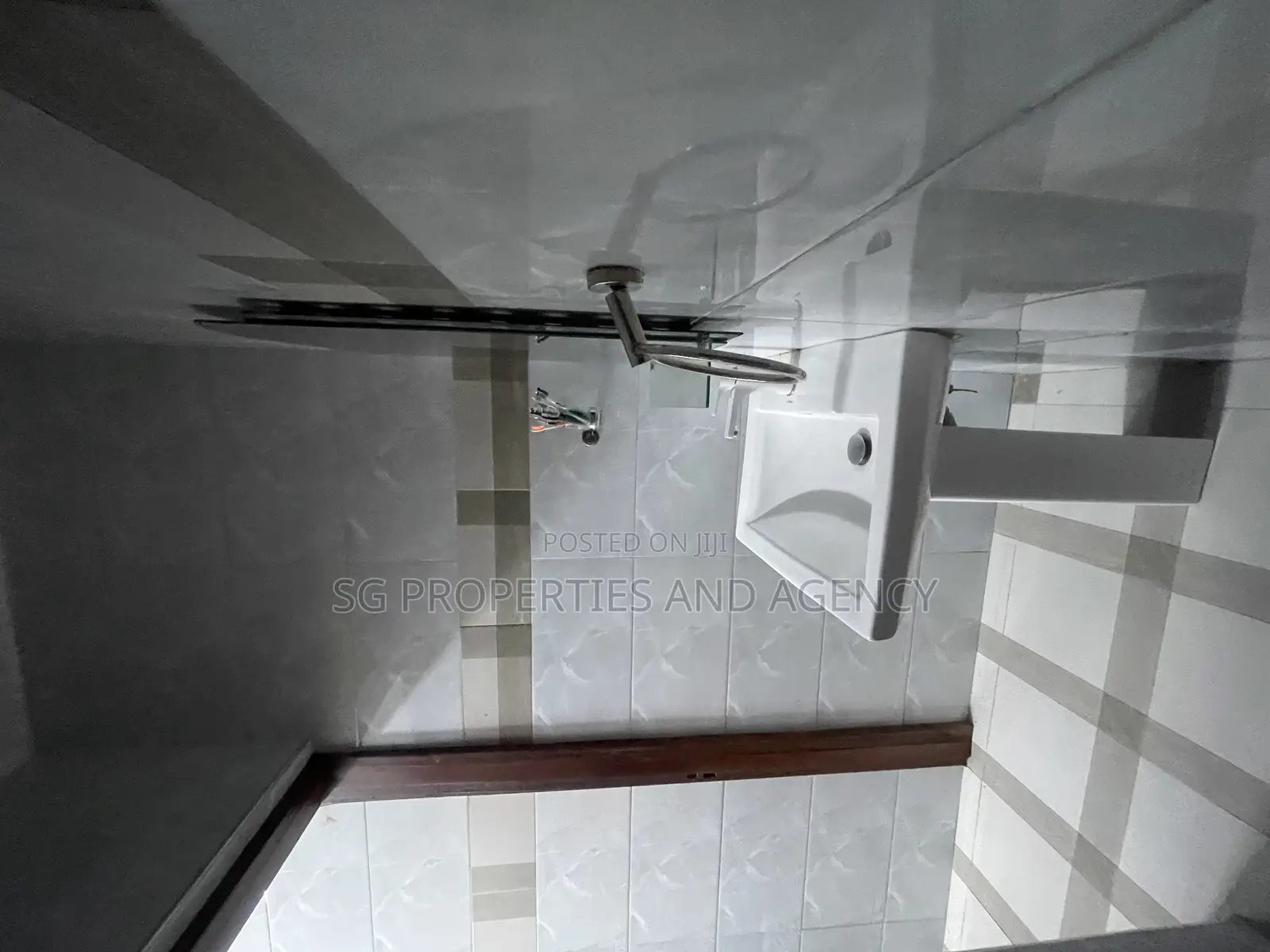2bdrm Apartment in Batsonaa, Spintex for rent