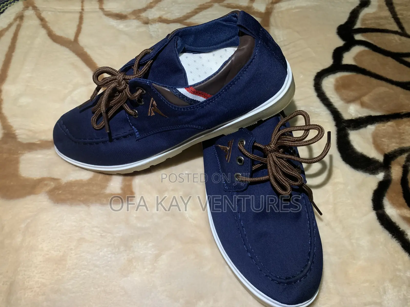 Men Strong Base Shoe Size 43 Blue
