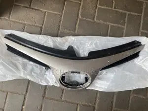 Toyota Corrolla 2017,2018,2019 Front Shells /Top Grille