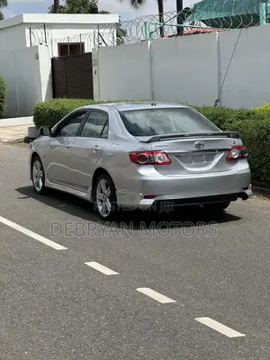 Toyota Corolla S Special Edition 4dr Sedan (1.8L 4cyl 4A) 2013 Silver