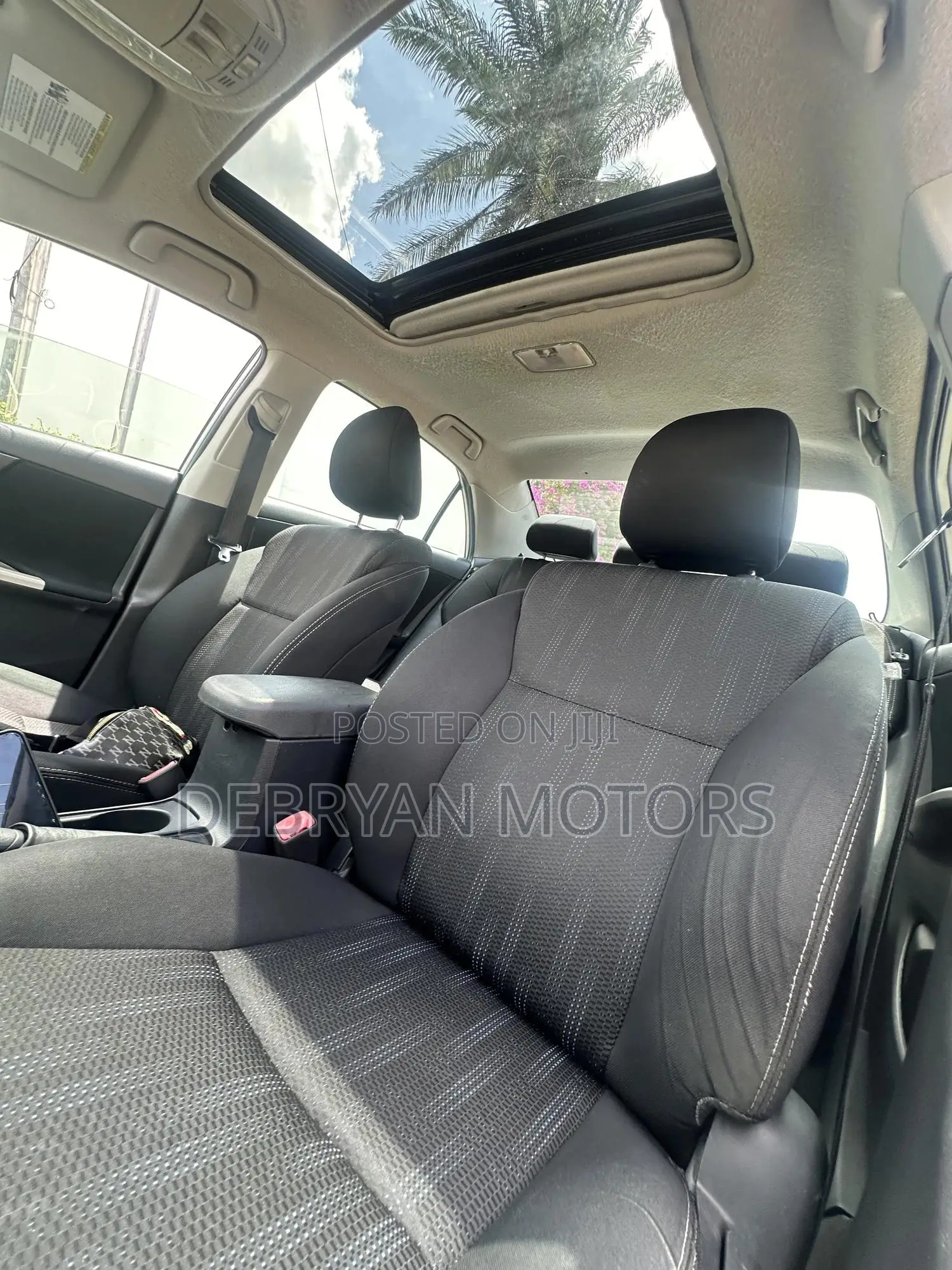 Toyota Corolla S Special Edition 4dr Sedan (1.8L 4cyl 4A) 2013 Silver