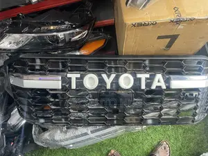 Land Cruiser 300 Front Grille