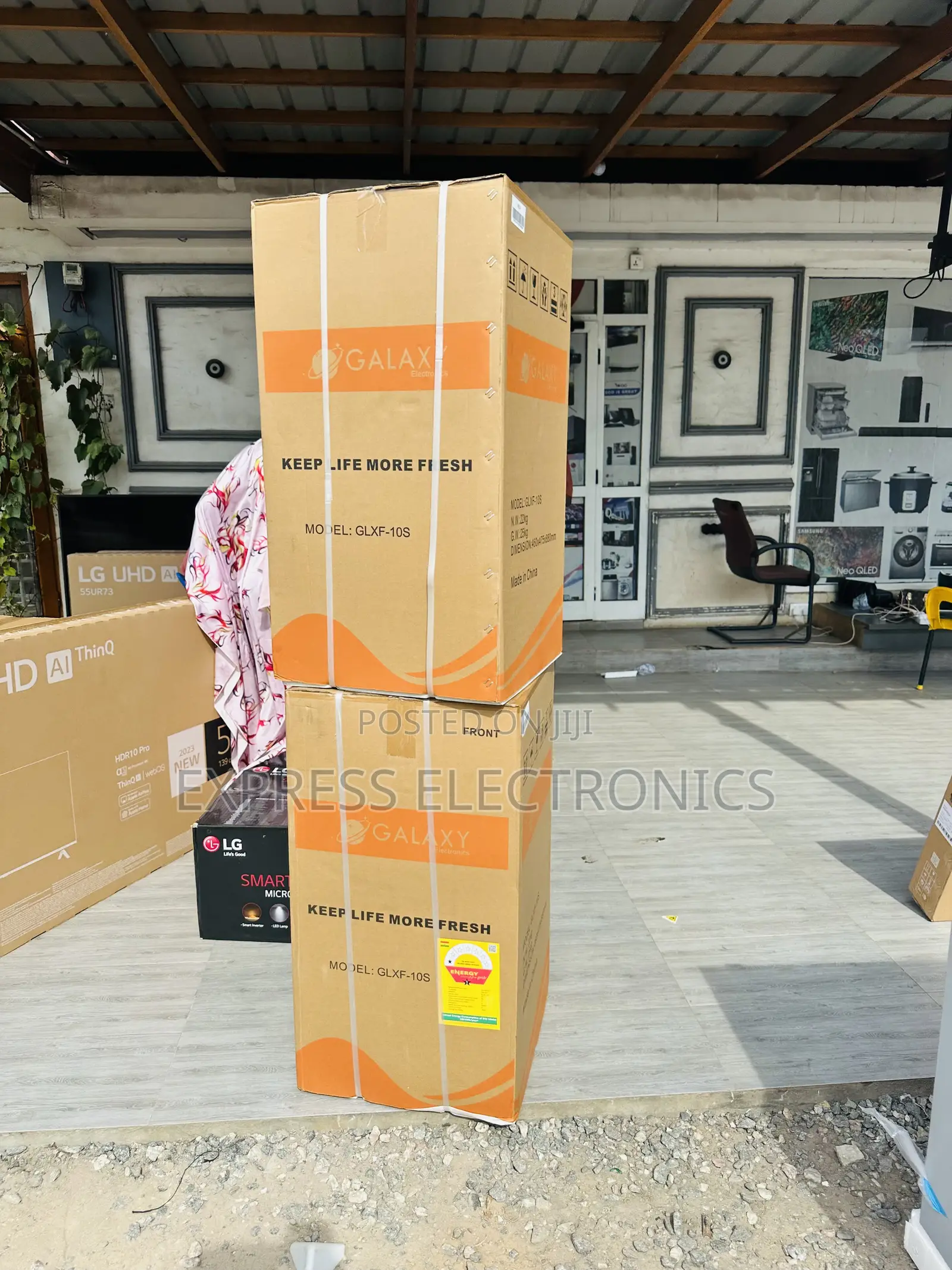 Efficient Use Fridge Single Door Galaxy Table Top