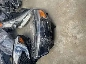 Ford Explorer 2020 2021 Headlight