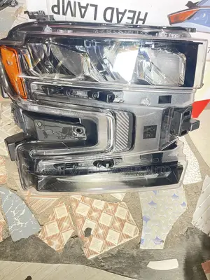 Chevrolet Silverado 1500 2019-21 Headlight Right Side