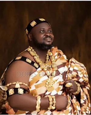 Gold Accessories for Traditional Styling