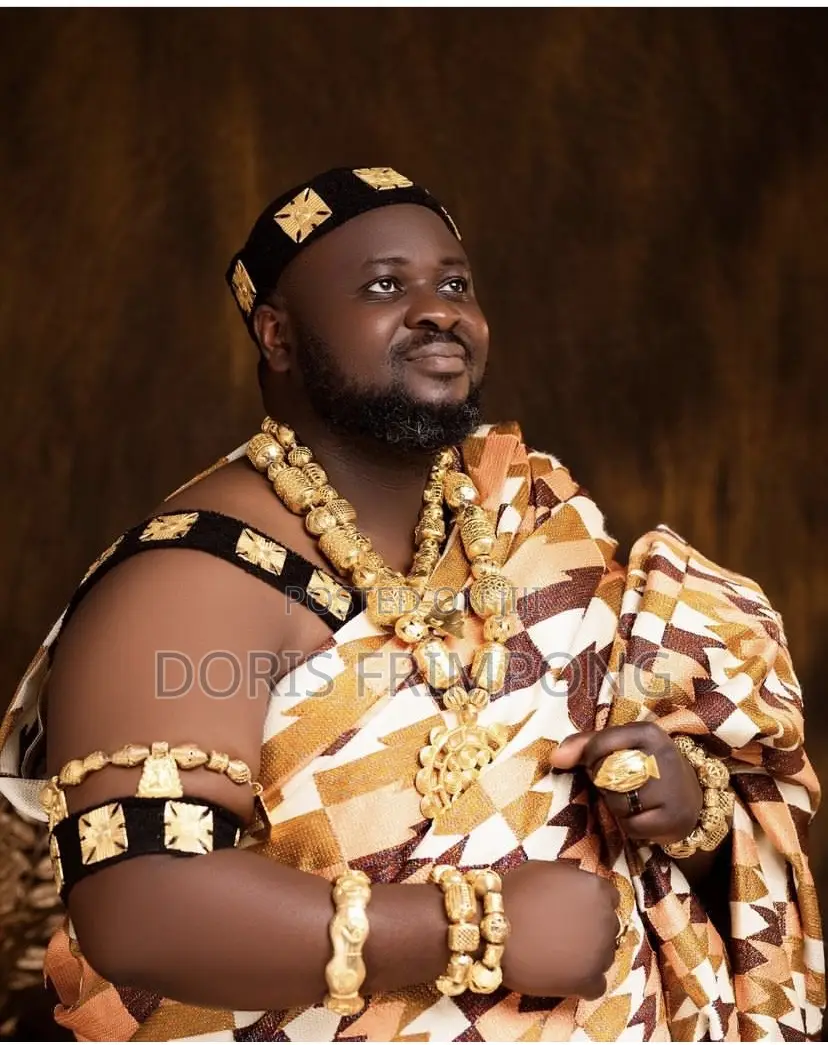 Gold Accessories for Traditional Styling