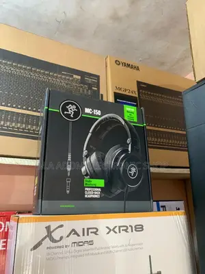 Mackie MC-150