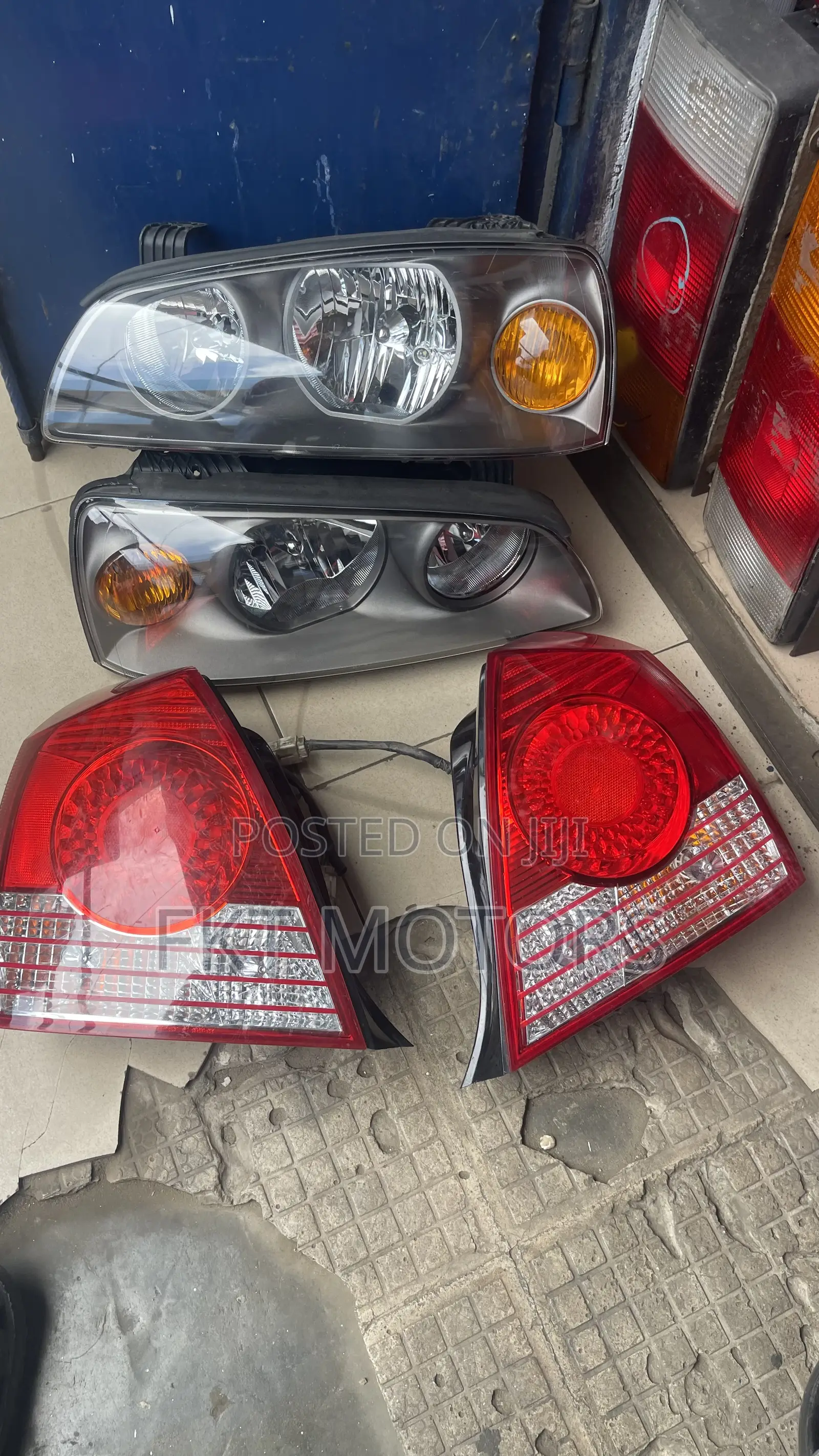 Hyundai Elantra Headlights Taillight Set 2002,2003,2004,2005