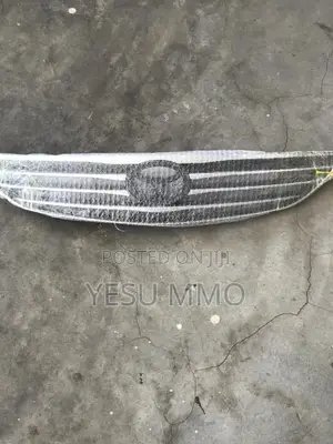 Toyota Camry 04 Front Shells