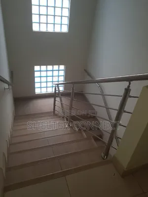 4bdrm Duplex in Pantang, Adenta for rent