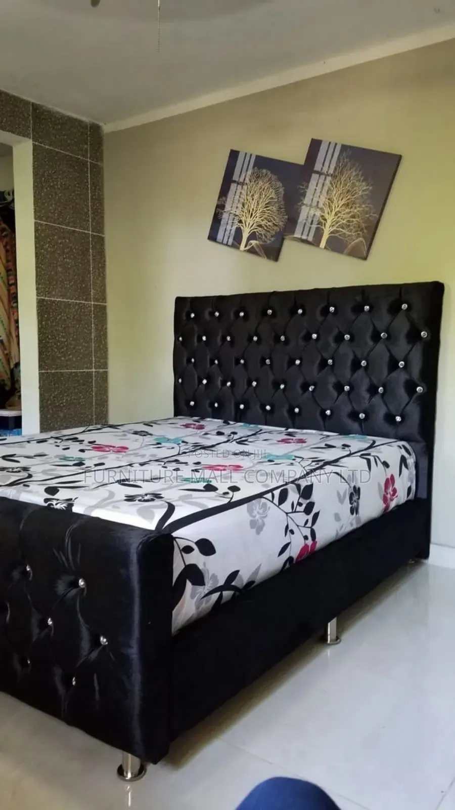 Classic Queen Size Bed With Mattress . Free Delivery
