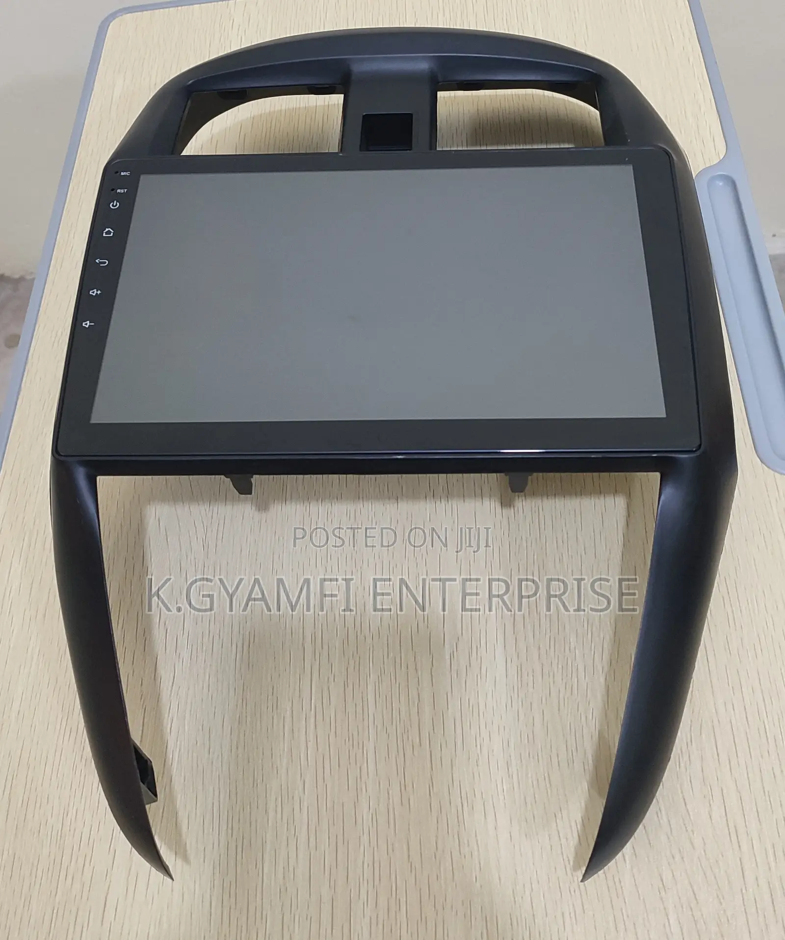New Android Tape for All Cars (With Reverse Camera)