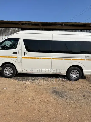 Toyota HiAce 2012 White