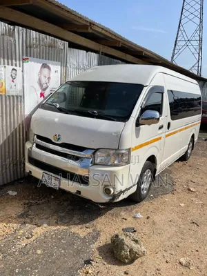 Toyota HiAce 2012 White