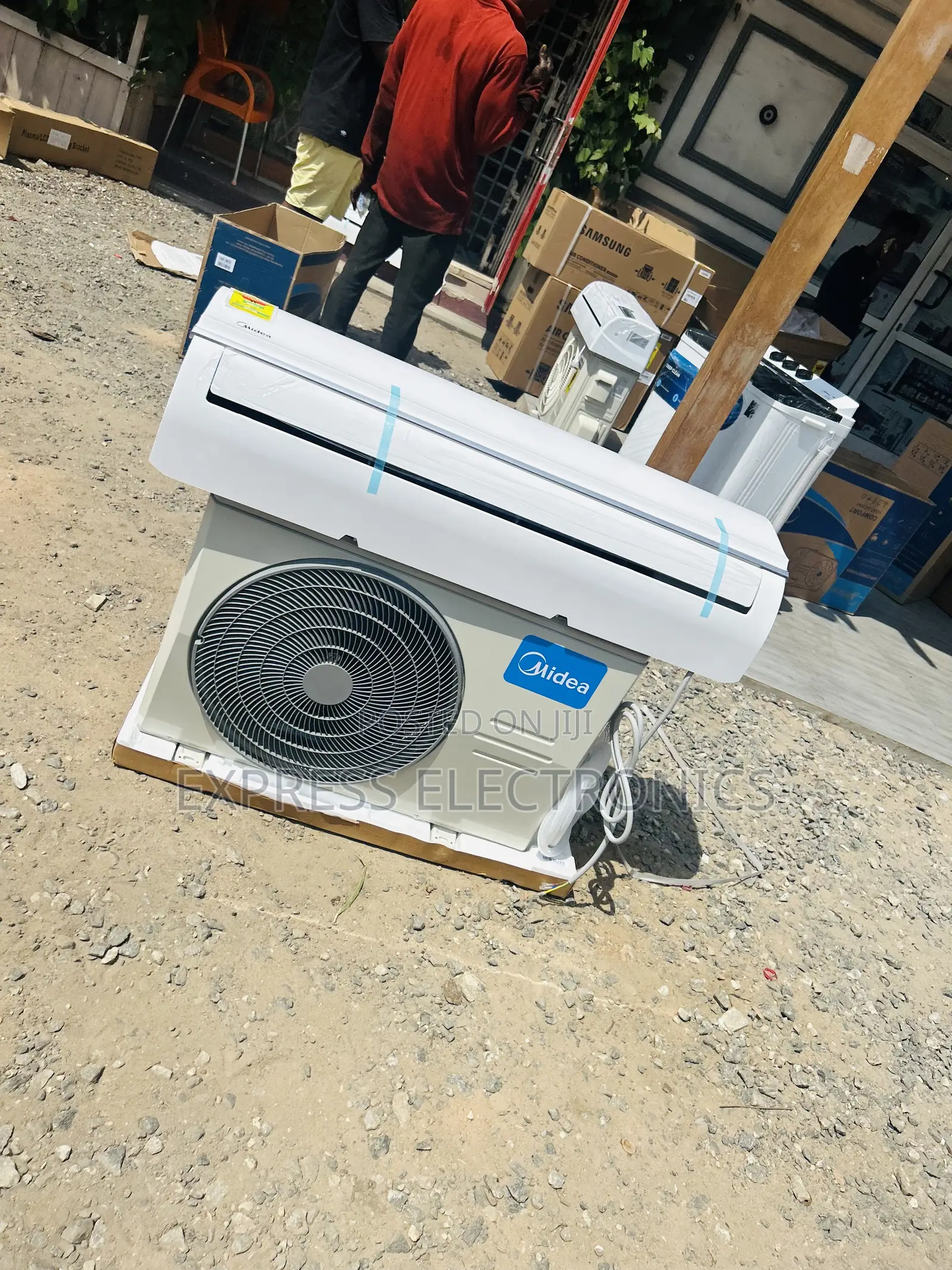 Lovely New Midea Split R410 Gas 2.0hp AC White