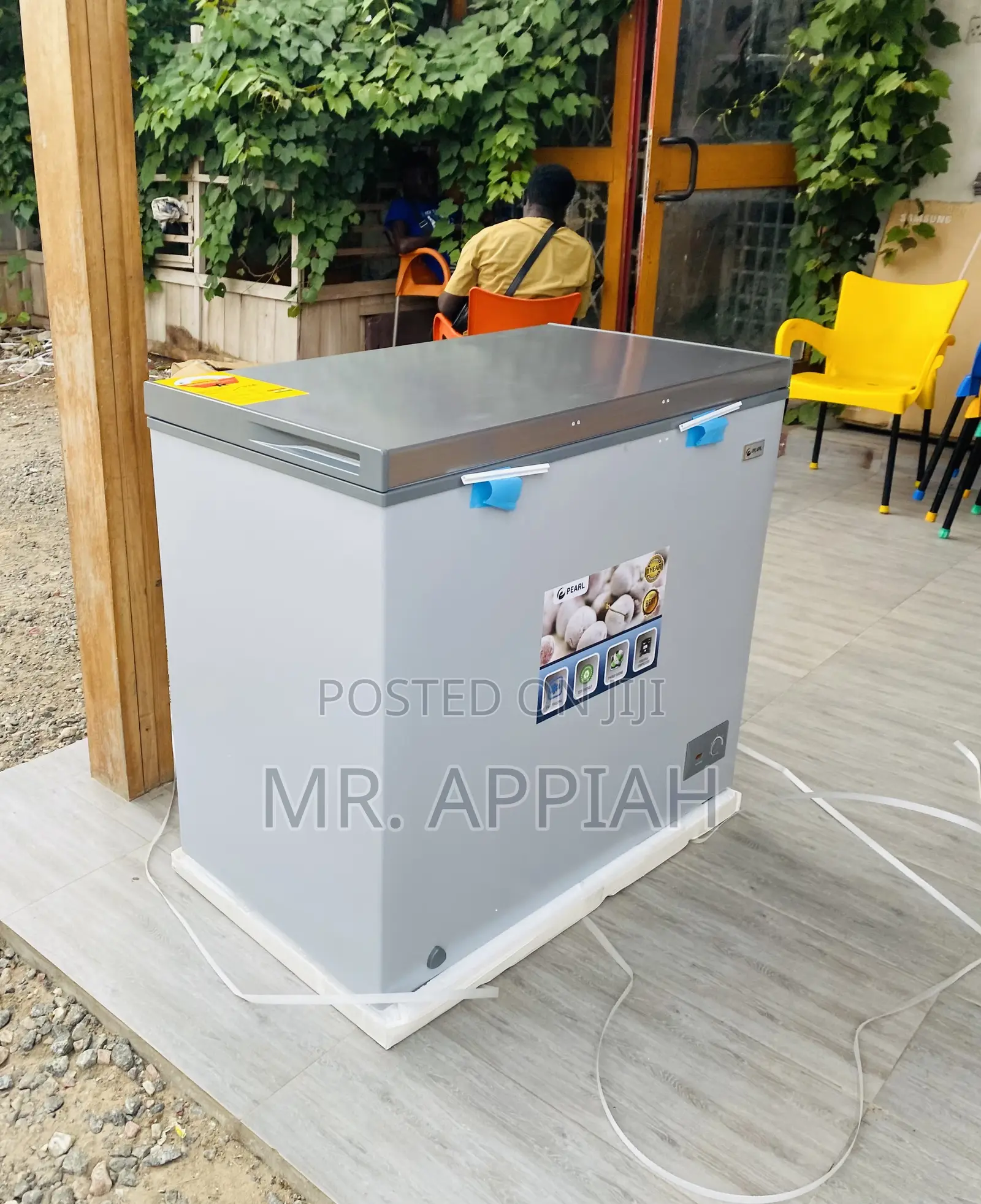 Uniquely Design Pearl 200l 1 Door Electric Freezer(Gray).