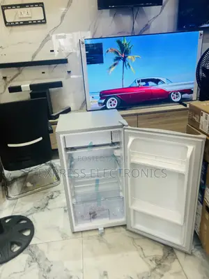 Fast Chilling Table Top Fridge Pearl Single Door