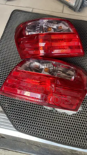 Nissan Rogue Taillight 2007,2008,2009,2010,2011,2012,2013