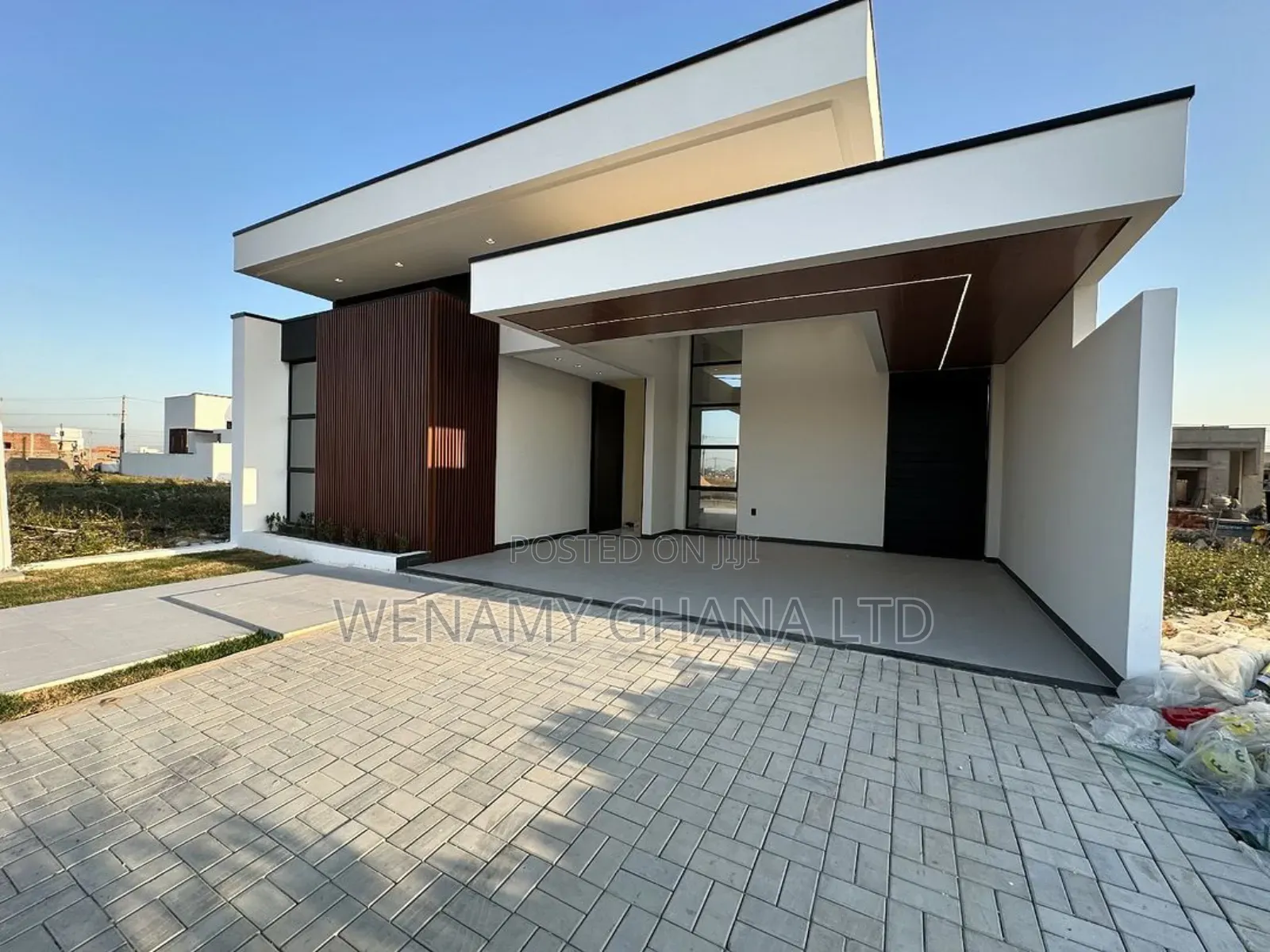 3,4 and 5 Bedroom Houses for Sale : Ofplan