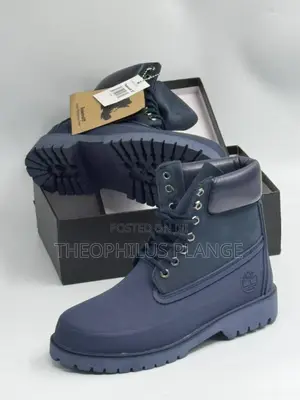 Original Supreme Timberland Boots ( Black and Blue Black)