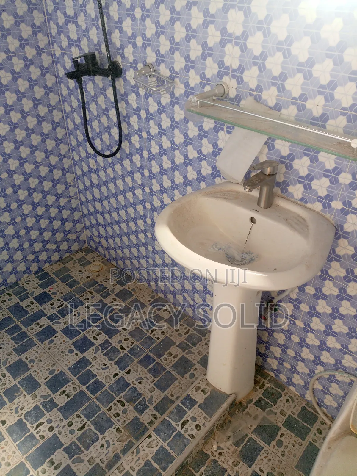 2bdrm Apartment in Legacy Solid Real, Teshie for rent
