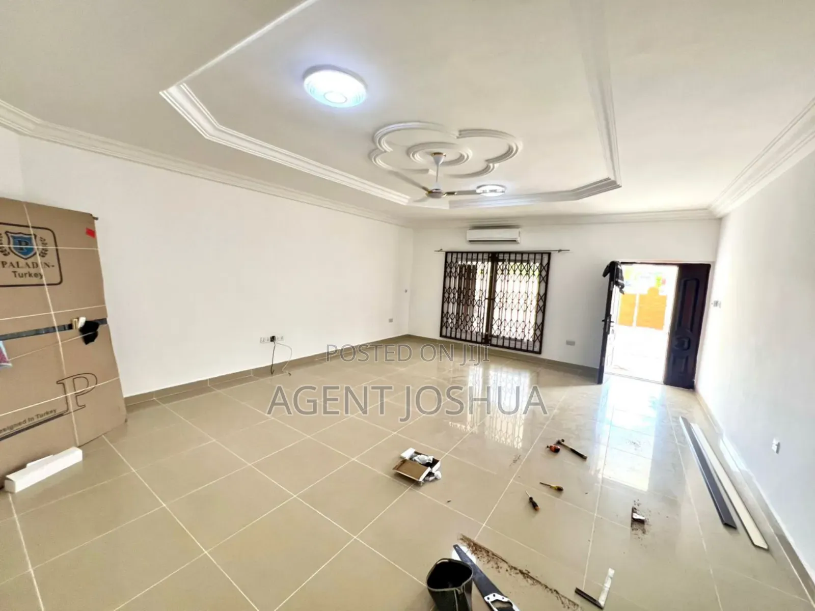 3bdrm House in Manet Court Estate, Airport Residential Area for rent