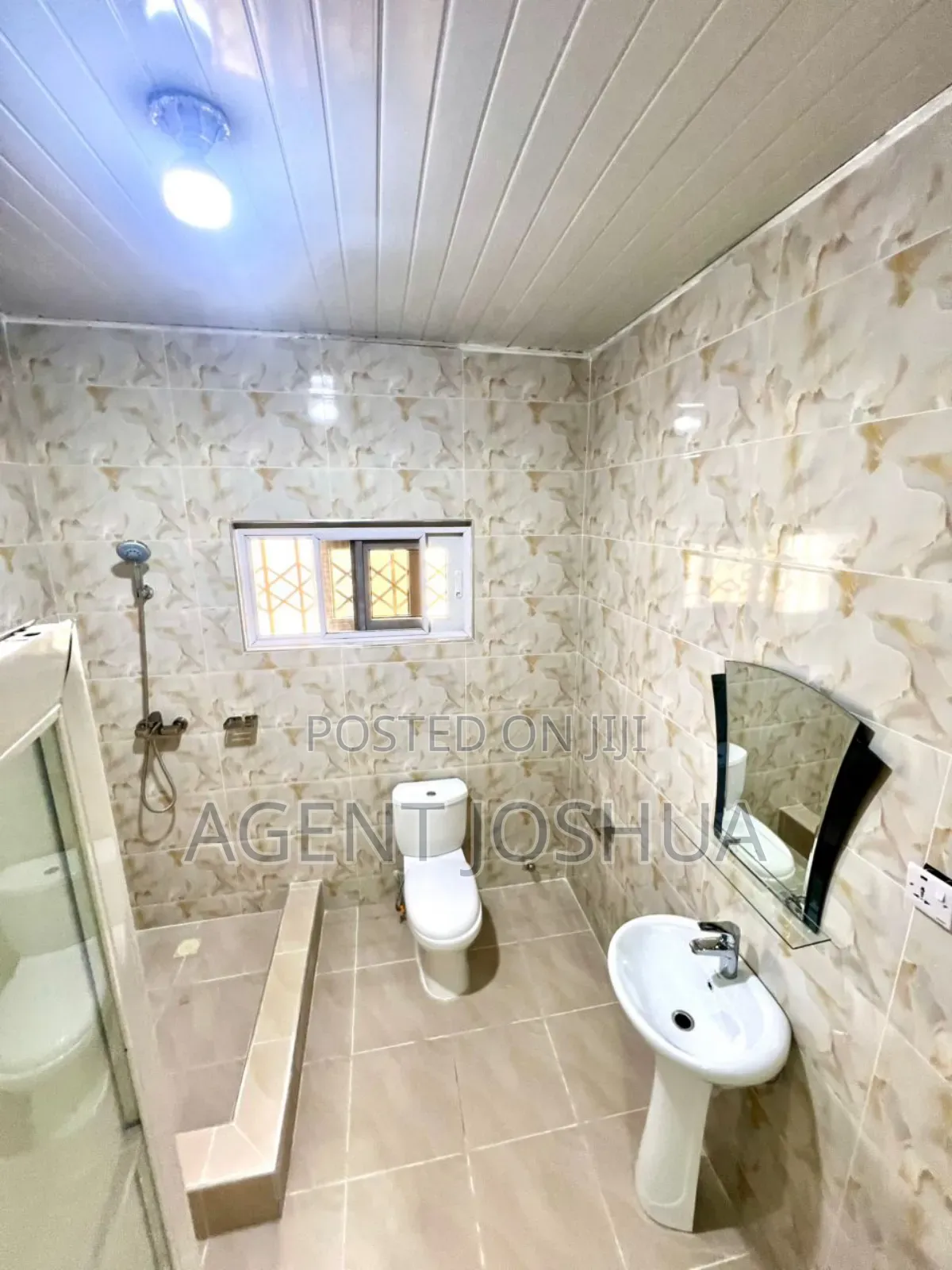 3bdrm House in Manet Court Estate, Airport Residential Area for rent