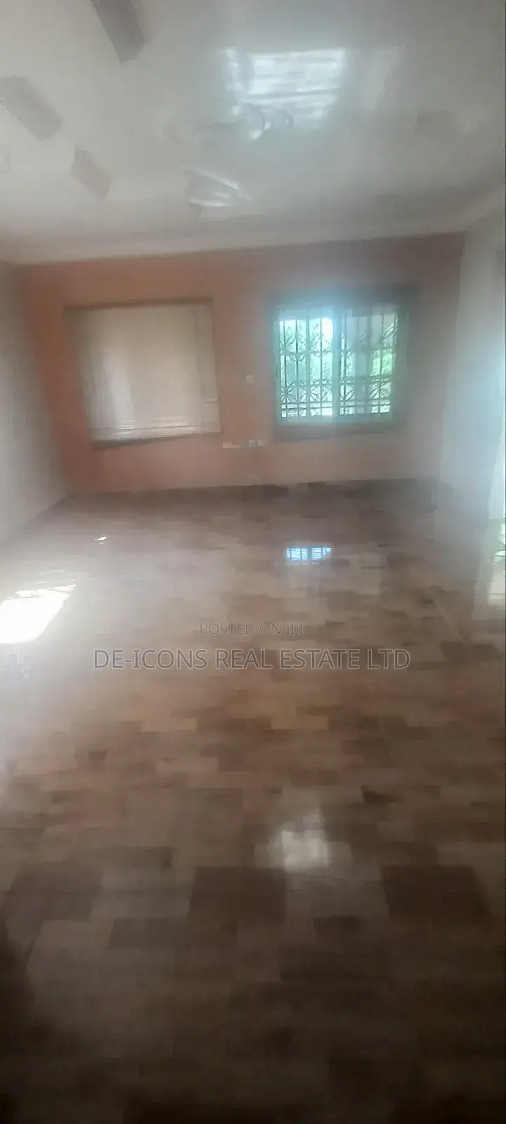 3bdrm Mansion in De-Icons Real Estate, Awutu Senya East Municipal