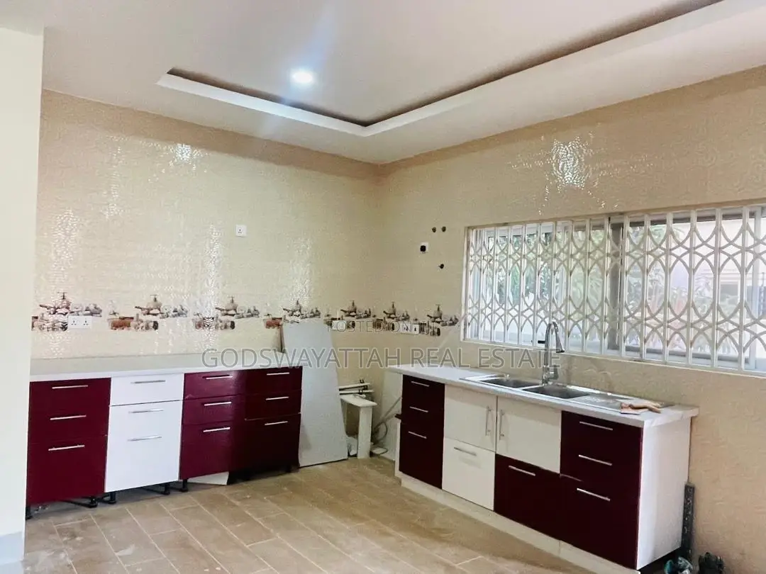 3bdrm House in East Legon, Adjiriganor for rent