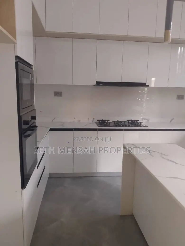 4bdrm House in Skm, Achimota for rent