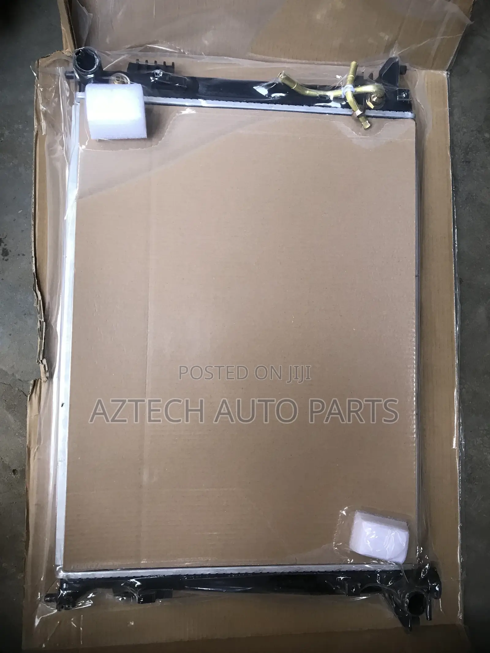 Hyundai Tucson 2010,2011,2012,2013,2014,2015 Radiator Tank