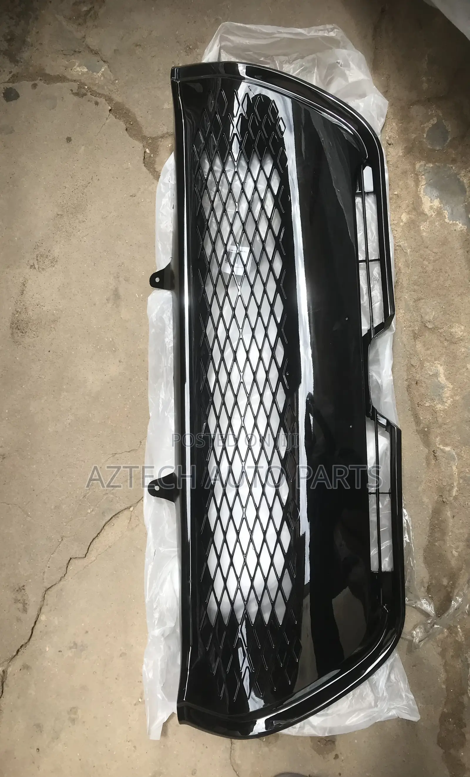 Toyota Corrolla 2017,2018,2019 Bumper Grille/ Down Grille